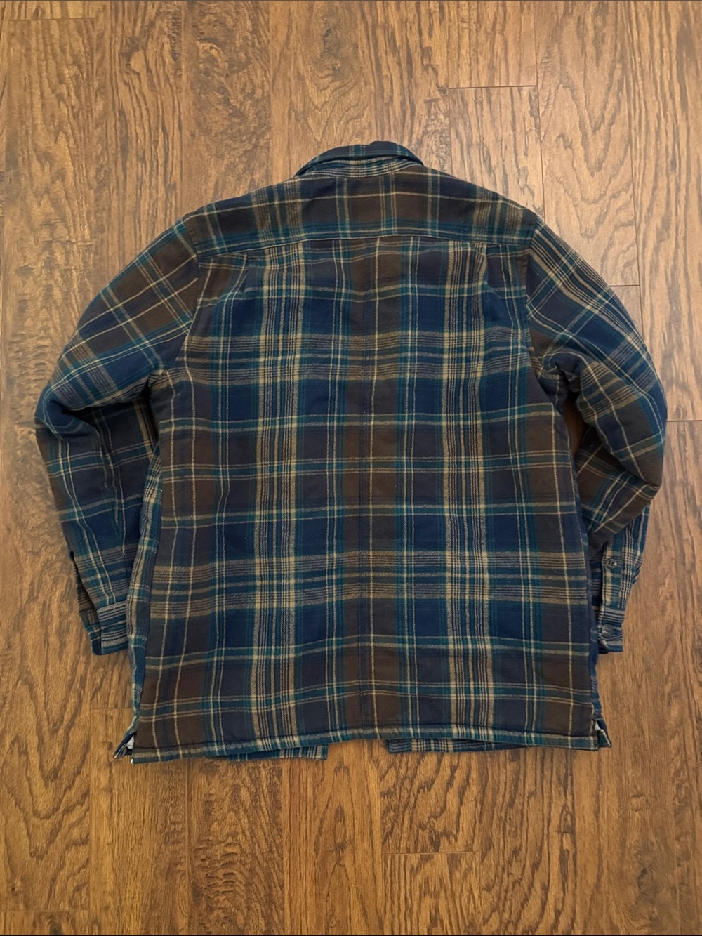 Vans Shacket - Picture 6 of 6
